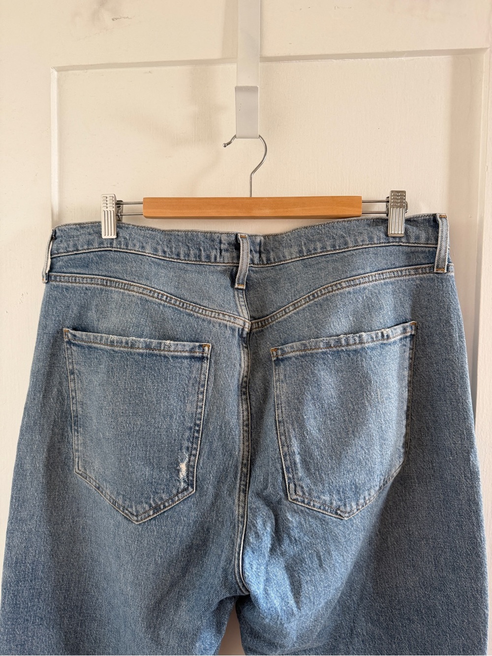 Agolde Riley High Rise Crop Jeans - Picture 9 of 11